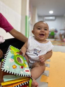 Primeiro Dia de Aula - Turma Criar Baby Sensório-Motora